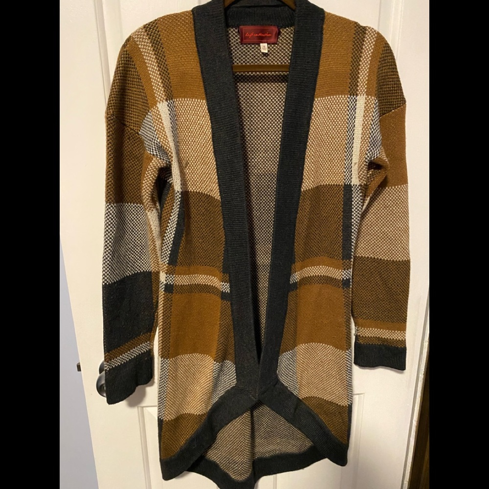 Dark Academia vibes long cardigan; plaid chunky-knit: PSL perfection!